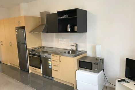 Photo of property in Twin Towers, 811/17 Putney Way, Manukau, Auckland, 2104