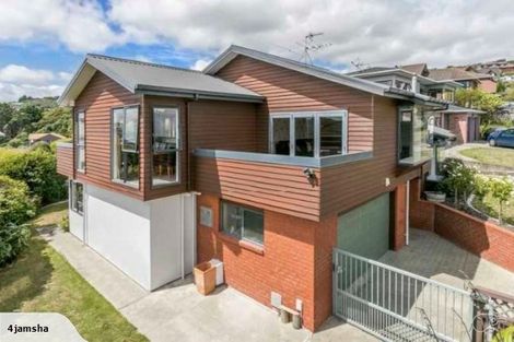 Photo of property in 19 Halladale Road, Papakowhai, Porirua, 5024