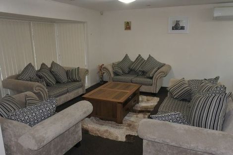 Photo of property in 1/10 Grove Road, Papakura, 2110