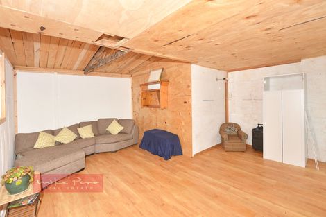 Photo of property in 46 King Street, Hikurangi, 0114