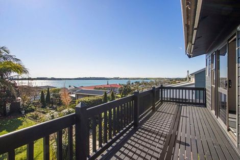 Photo of property in 32 Vivian Drive, Omokoroa, 3114