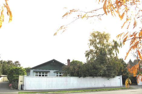 Photo of property in 129 Clyde Road, Ilam, Christchurch, 8041