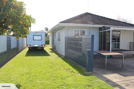 Photo of property in 8 Vardon Road, St Andrews, Hamilton, 3200