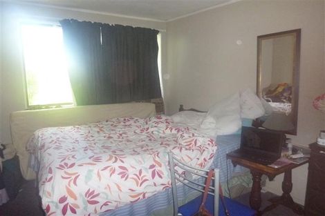 Photo of property in 1/10 Myna Place, Weymouth, Auckland, 2103