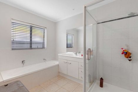 Photo of property in 25 Kahira Crescent, Papamoa Beach, Papamoa, 3118