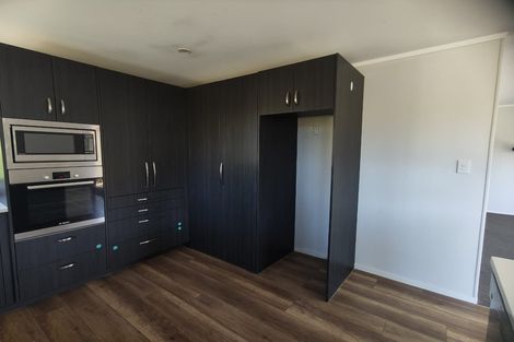 Photo of property in 103 Lynn Road, Bayview, Auckland, 0629