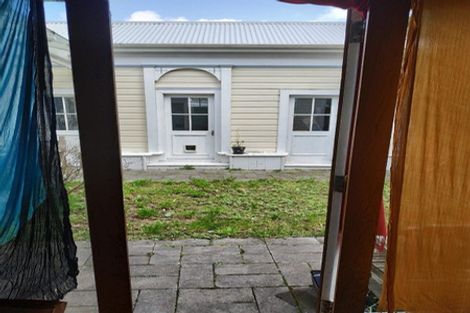 Photo of property in 133 Eden Street, Island Bay, Wellington, 6023