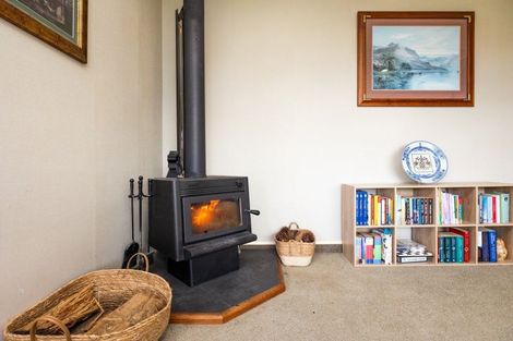 Photo of property in 4 Tingey Place, Awapuni, Palmerston North, 4412