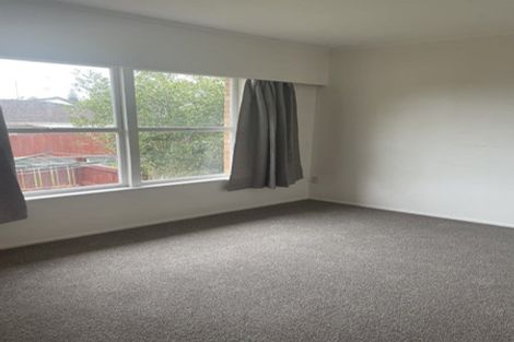 Photo of property in 1/13 Sovereign Place, Glenfield, Auckland, 0629