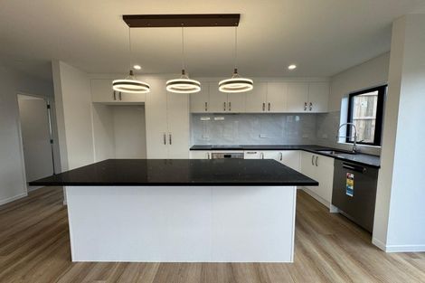 Photo of property in 73a Arimu Road, Papakura, 2110