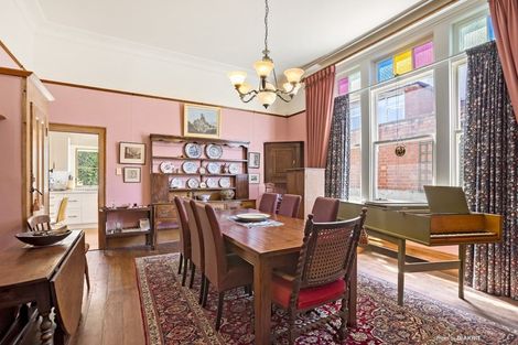 Photo of property in 11 Guildford Terrace, Thorndon, Wellington, 6011