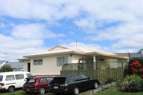 Photo of property in 22 Sunvale Place, Gate Pa, Tauranga, 3112
