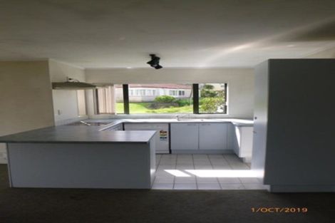 Photo of property in 26 Blueridge Close, Sunnyvale, Auckland, 0612