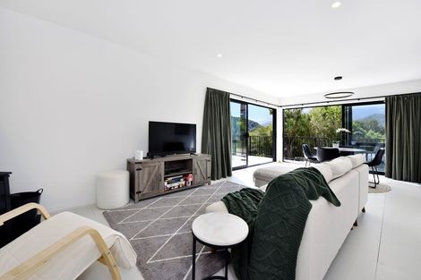 Photo of property in 3203 Archers Road, Tennyson Inlet, 7195