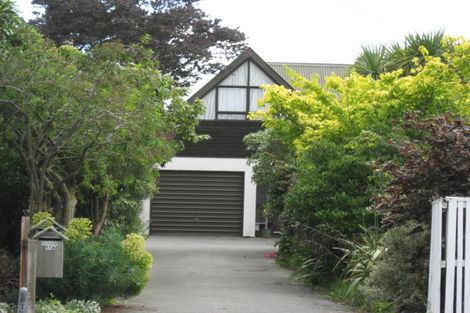 Photo of property in 1/17 Wiggins Street, Sumner, Christchurch, 8081