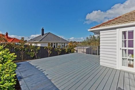 Photo of property in 120 Lake Road, Belmont, Auckland, 0622