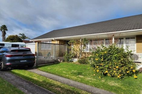 Photo of property in 2/500 Devonport Road, Tauranga South, Tauranga, 3112