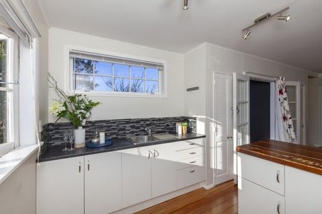 Photo of property in 6 Rewa Road, Raumati Beach, Paraparaumu, 5032