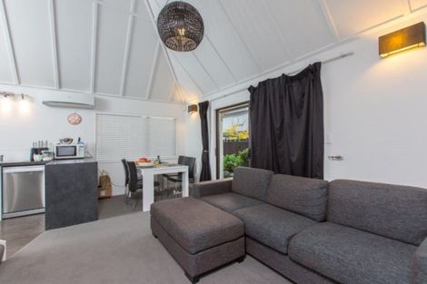 Photo of property in 9/58 Manuroa Road, Takanini, 2112