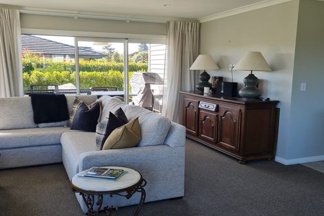 Photo of property in 13 Kestrel Lane, Kinloch, Taupo, 3377