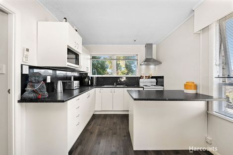 Photo of property in 2/386 Great South Road, Opaheke, Papakura, 2113