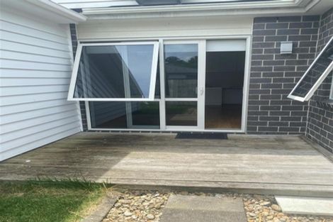 Photo of property in 21e Stamford Crescent, Flat Bush, Auckland, 2019