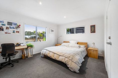 Photo of property in 120 Tiriwa Drive, Massey, Auckland, 0614