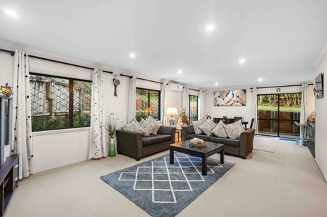Photo of property in 22a Marvon Downs Avenue, Pakuranga Heights, Auckland, 2010