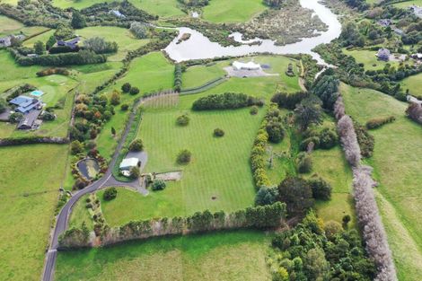 Photo of property in 80a Blackbridge Road, Karaka, Papakura, 2580