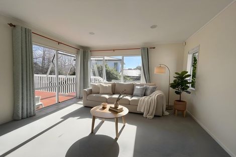 Photo of property in 11 Mira Place, Windsor Park, Auckland, 0632