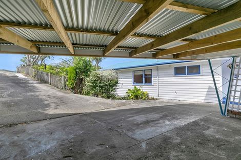 Photo of property in 115 Dowse Drive, Maungaraki, Lower Hutt, 5010