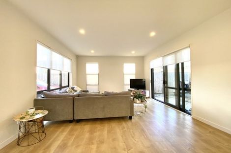 Photo of property in 2c Dorricott Avenue, Hobsonville, Auckland, 0616