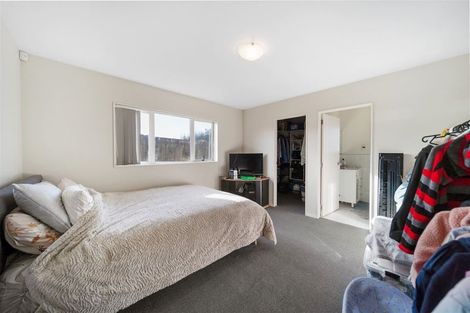 Photo of property in 35 Lachlan Place, Favona, Auckland, 2024