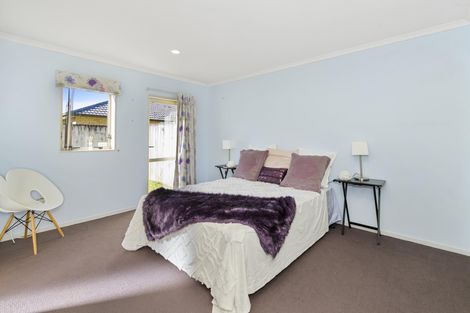 Photo of property in 70c Kayes Road, Pukekohe, 2120