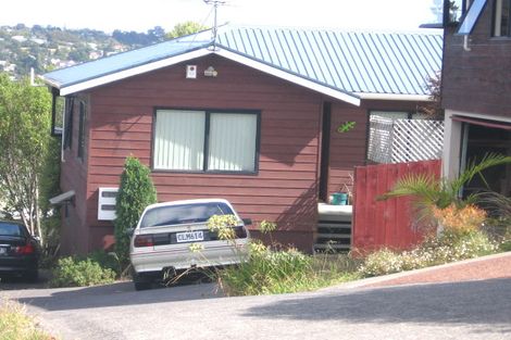 Photo of property in 1/5 Valecrest Place, Bayview, Auckland, 0629