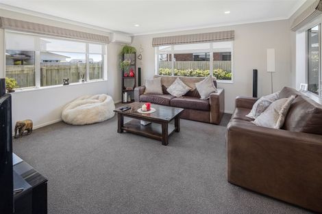 Photo of property in 5 Saint Vincent Terrace, Grenada Village, Wellington, 6037