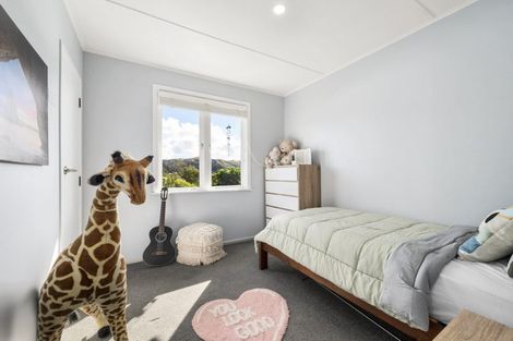 Photo of property in 23 Beazley Avenue, Paparangi, Wellington, 6037