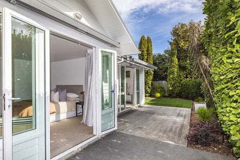 Photo of property in 3 Wherstead Road, Cashmere, Christchurch, 8022