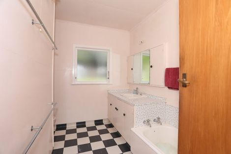 Photo of property in 19 Tiritoa Terrace, Feilding, 4702