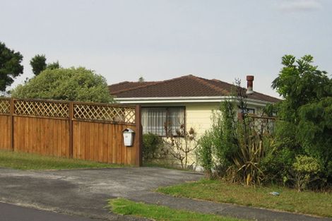Photo of property in 13 Elizabeth Drive, West Harbour, Auckland, 0618