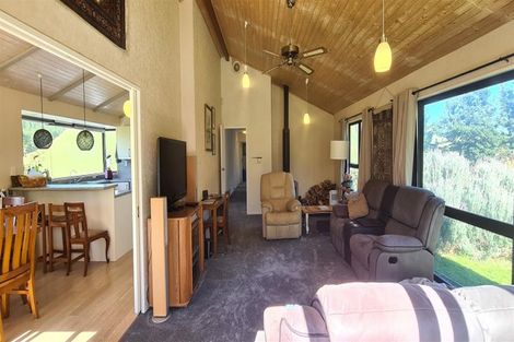 Photo of property in 814 State Highway 2, Pakipaki, Hastings, 4178