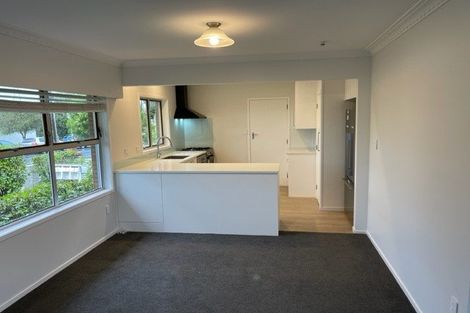 Photo of property in 1/39 Eversleigh Road, Belmont, Auckland, 0622