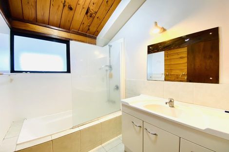 Photo of property in 50 Galsworthy Place, Bucklands Beach, Auckland, 2014