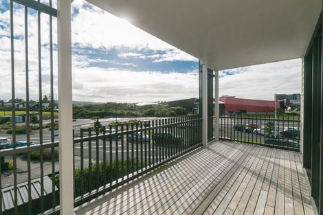 Photo of property in 32 Raranga Lane, Hobsonville, Auckland, 0616