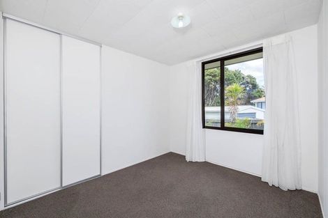 Photo of property in 28 Devonshire Road, Unsworth Heights, Auckland, 0632