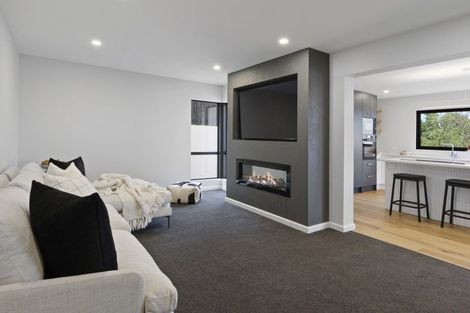 Photo of property in 7 Hatherly Lane, Mount Pleasant, Christchurch, 8081