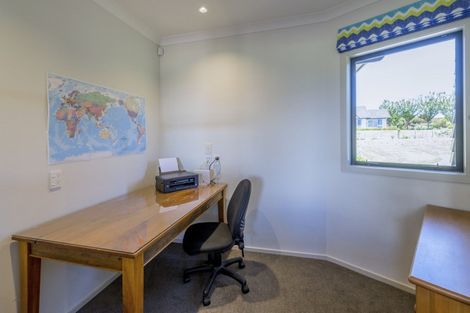 Photo of property in 43 Glade Park Lane, Shannon, Palmerston North, 4474