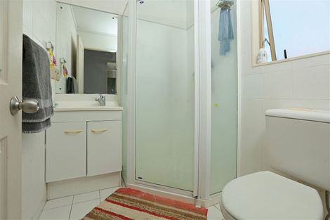 Photo of property in 11 Lockington Avenue, Henderson, Auckland, 0612