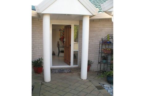 Photo of property in 9 Mariners Way, Whitby, Porirua, 5024