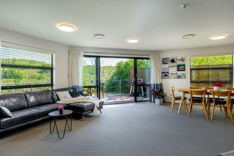 Photo of property in 27 Glentui Place, Waikawa, Picton, 7220